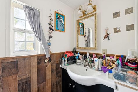 12 Lilac Lane Augusta ME 04330