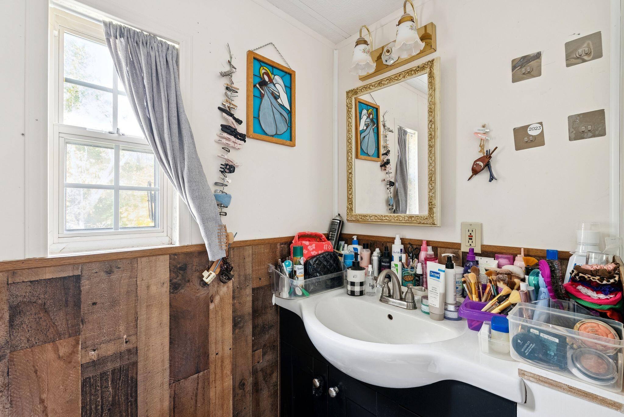 12 Lilac Lane Augusta ME 04330