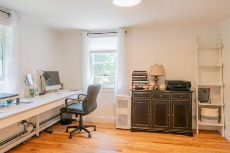 32 Pleasant Hill Road Falmouth ME 04105