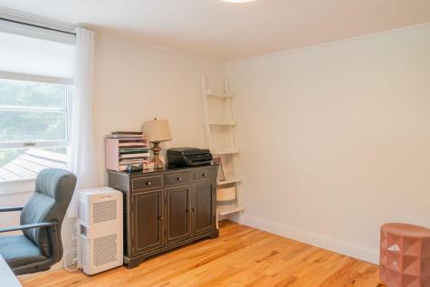 32 Pleasant Hill Road Falmouth ME 04105