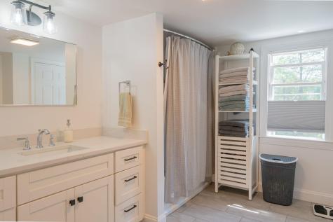 32 Pleasant Hill Road Falmouth ME 04105