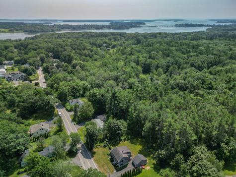32 Pleasant Hill Road Falmouth ME 04105