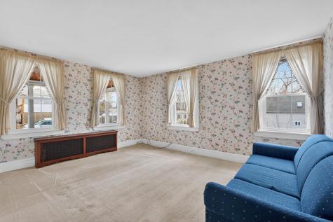 13 Grove Avenue Sanford ME 04073