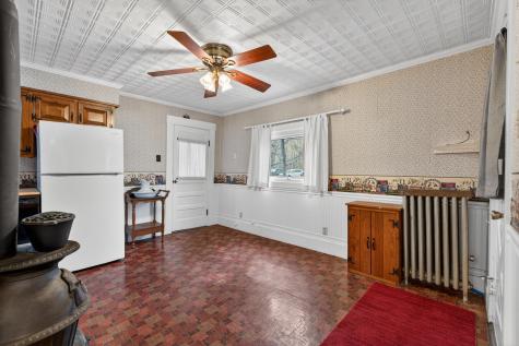 13 Grove Avenue Sanford ME 04073