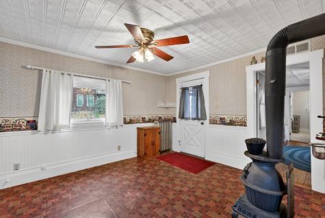 13 Grove Avenue Sanford ME 04073