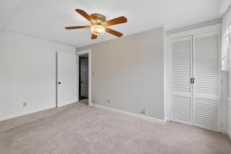 13 Grove Avenue Sanford ME 04073