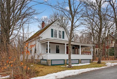 13 Grove Avenue Sanford ME 04073