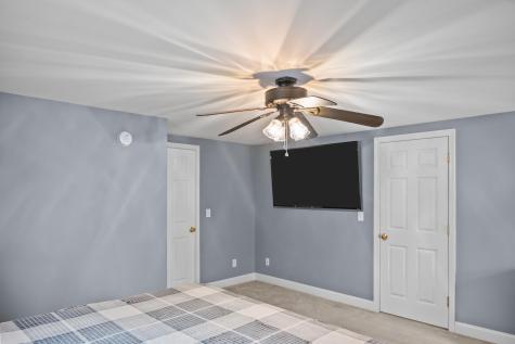 184 King Hill Road Naples ME 04055