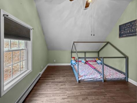 184 King Hill Road Naples ME 04055