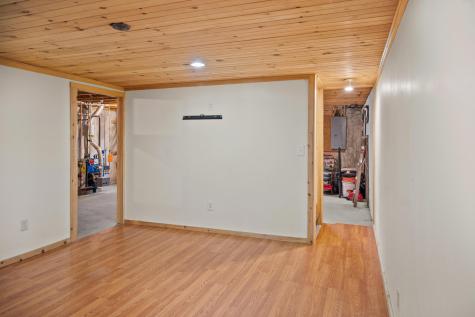 184 King Hill Road Naples ME 04055