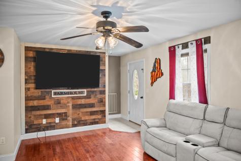 184 King Hill Road Naples ME 04055