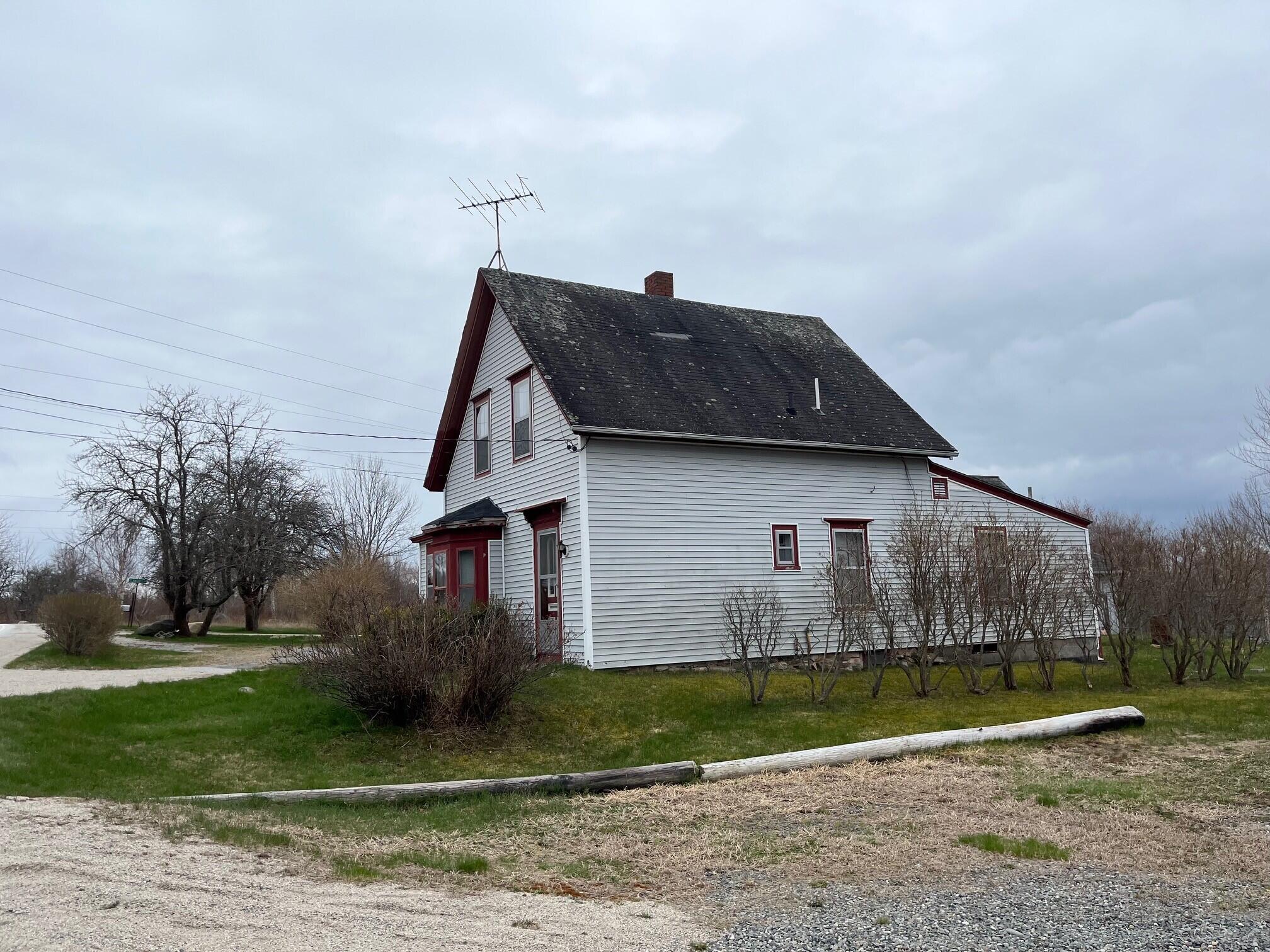 681 S Gouldsboro Road Gouldsboro ME 04607