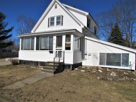 28 Highland Avenue Newport ME 04953