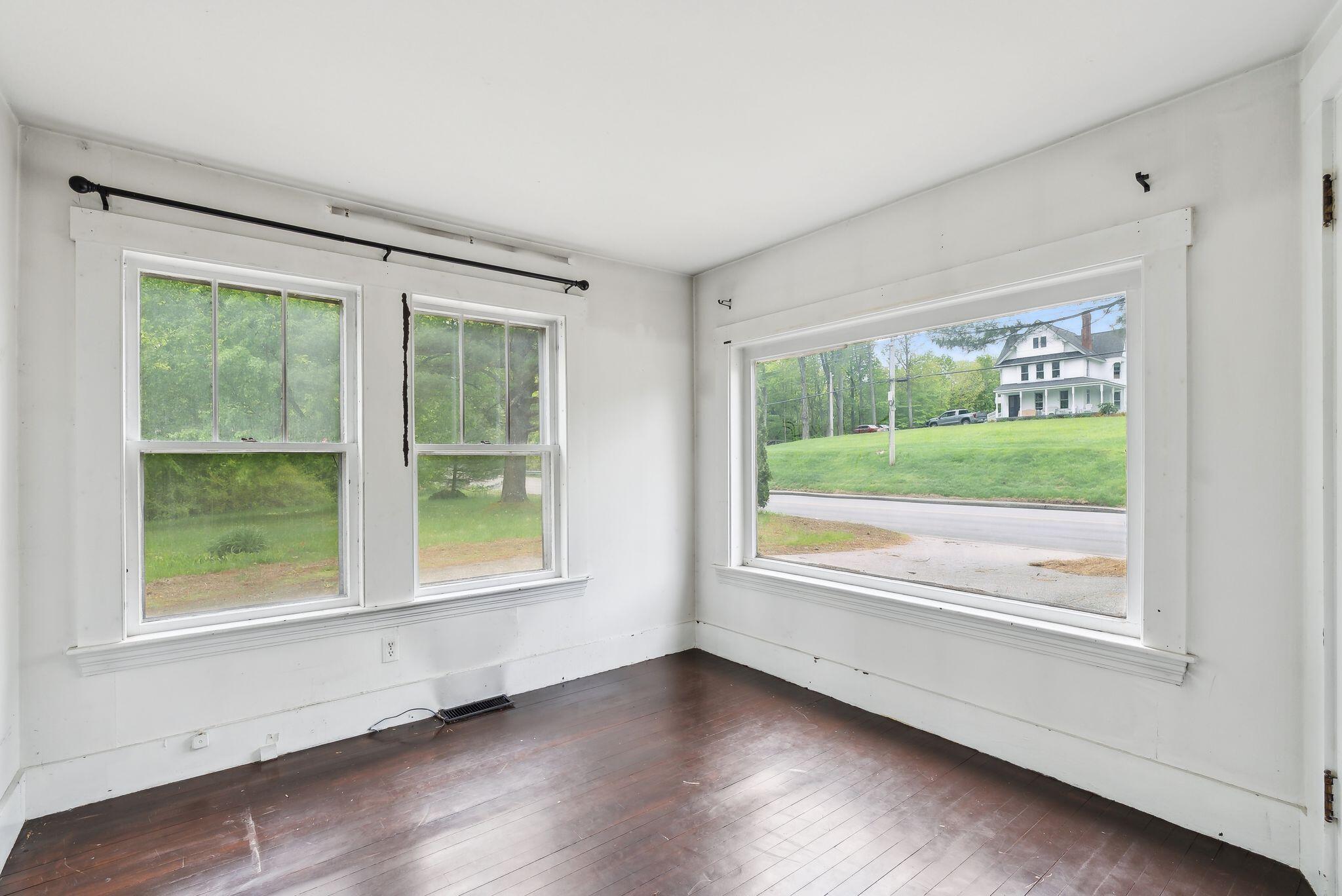 705 + 707 Maine Avenue Farmingdale ME 04344