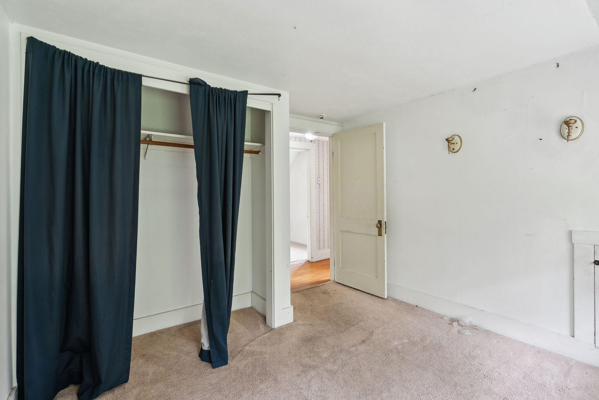 705 + 707 Maine Avenue Farmingdale ME 04344