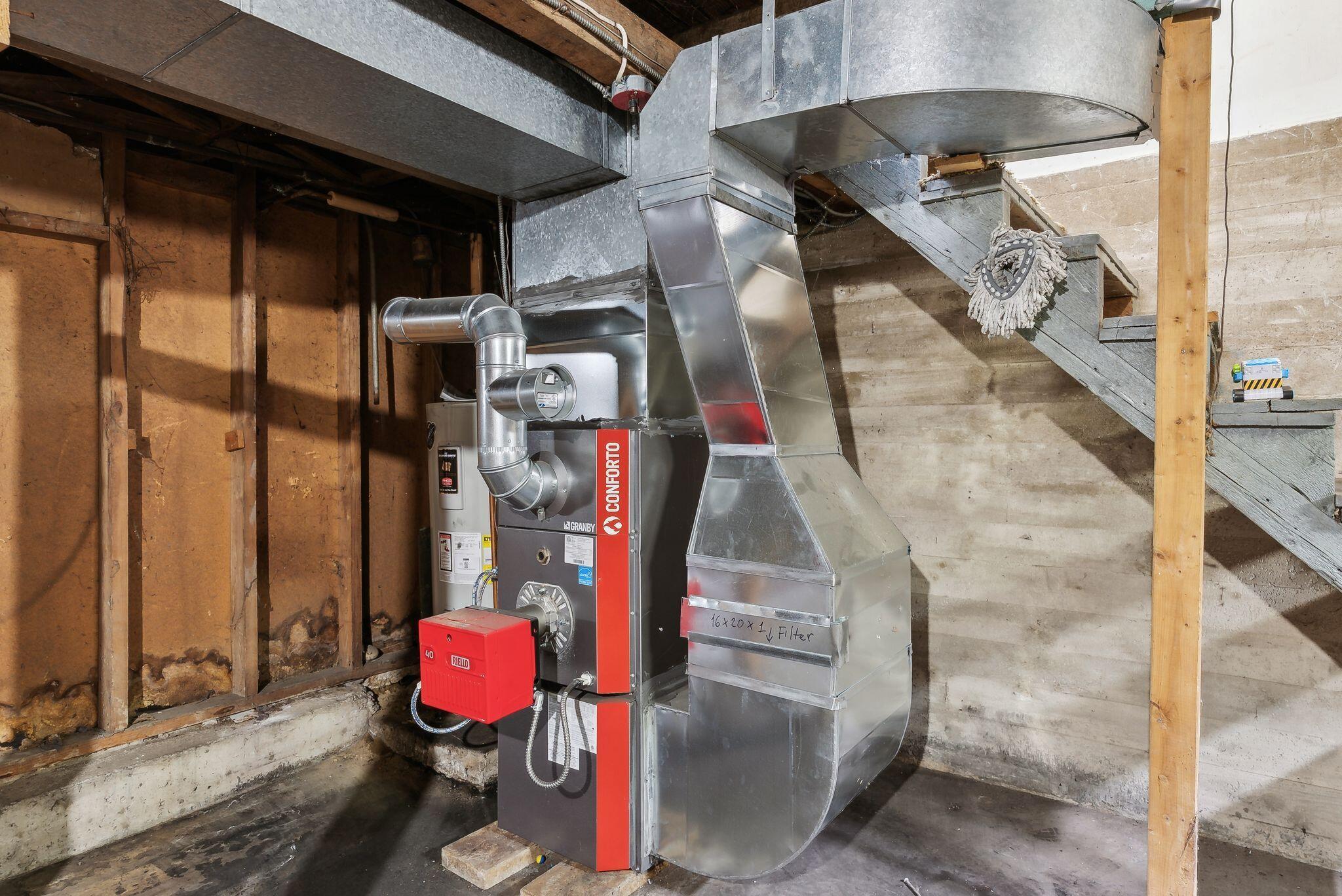 705 + 707 Maine Avenue Farmingdale ME 04344