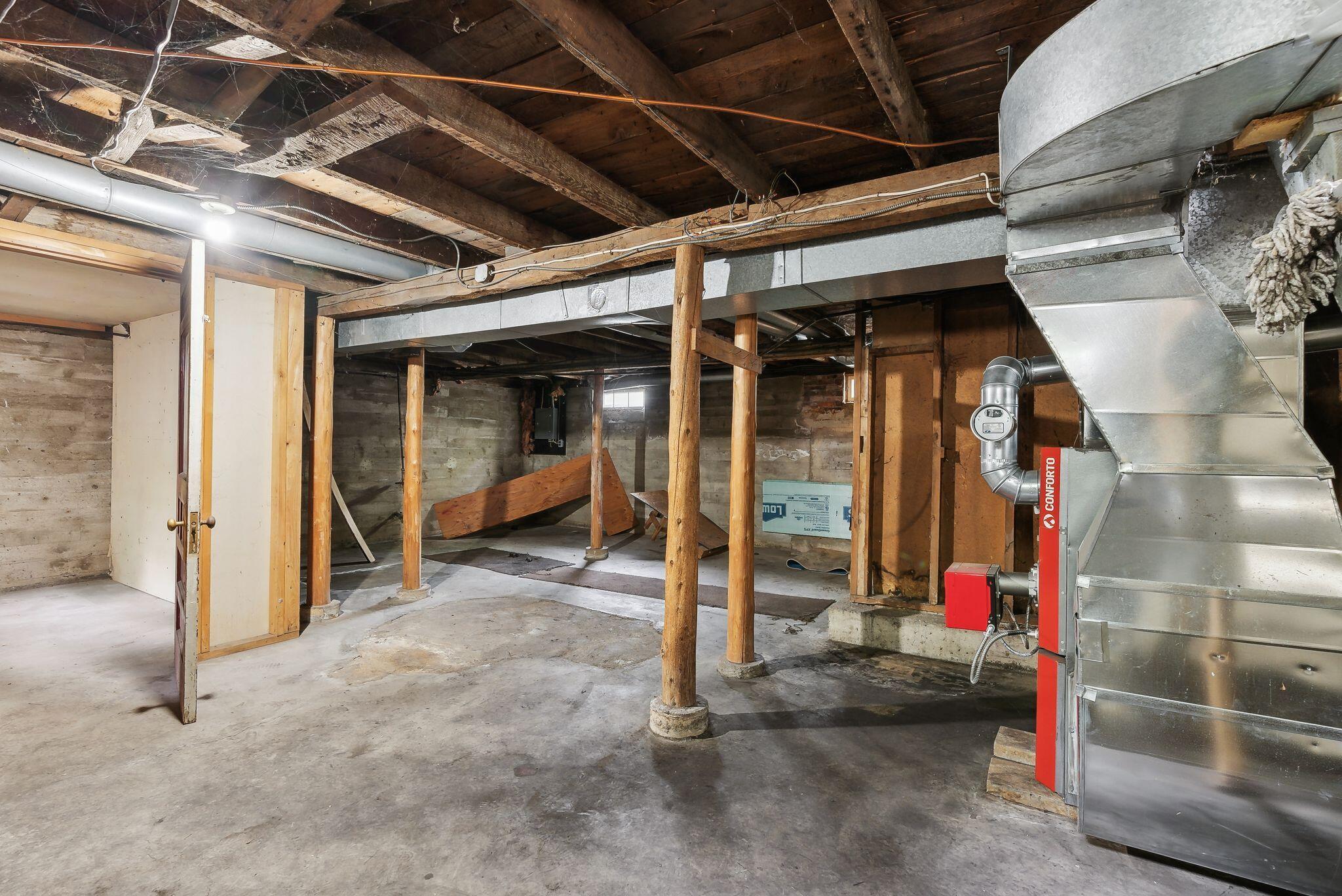 705 + 707 Maine Avenue Farmingdale ME 04344