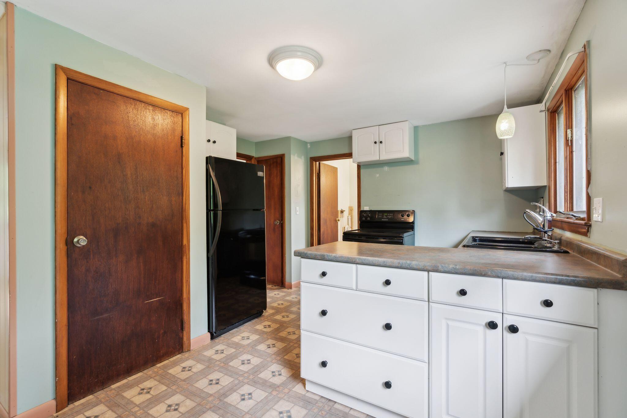 705 + 707 Maine Avenue Farmingdale ME 04344