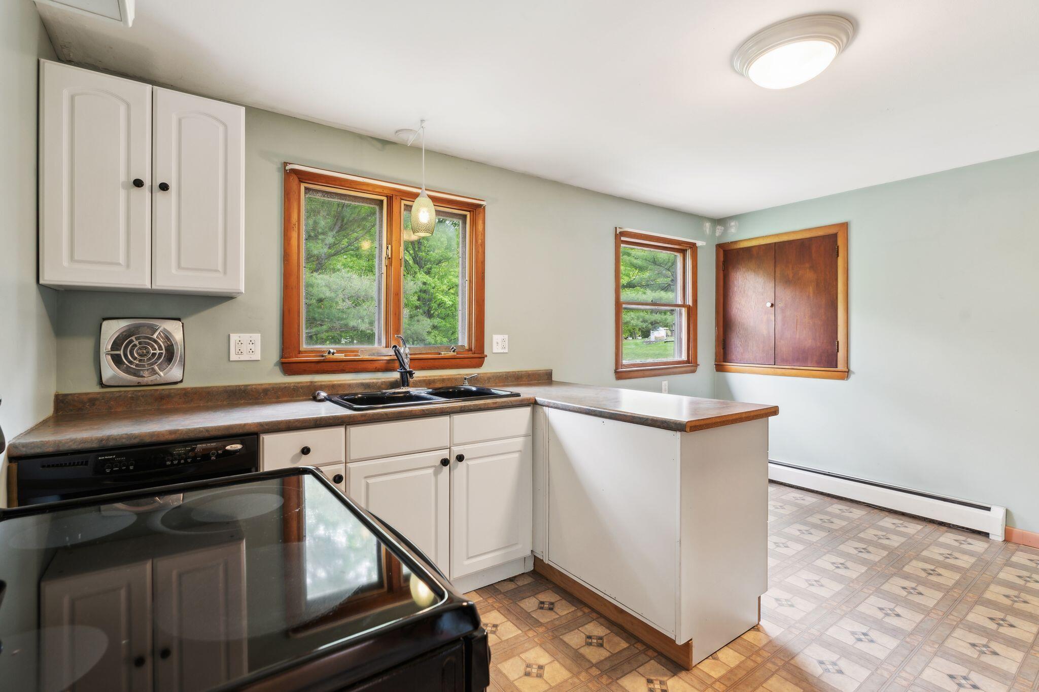 705 + 707 Maine Avenue Farmingdale ME 04344