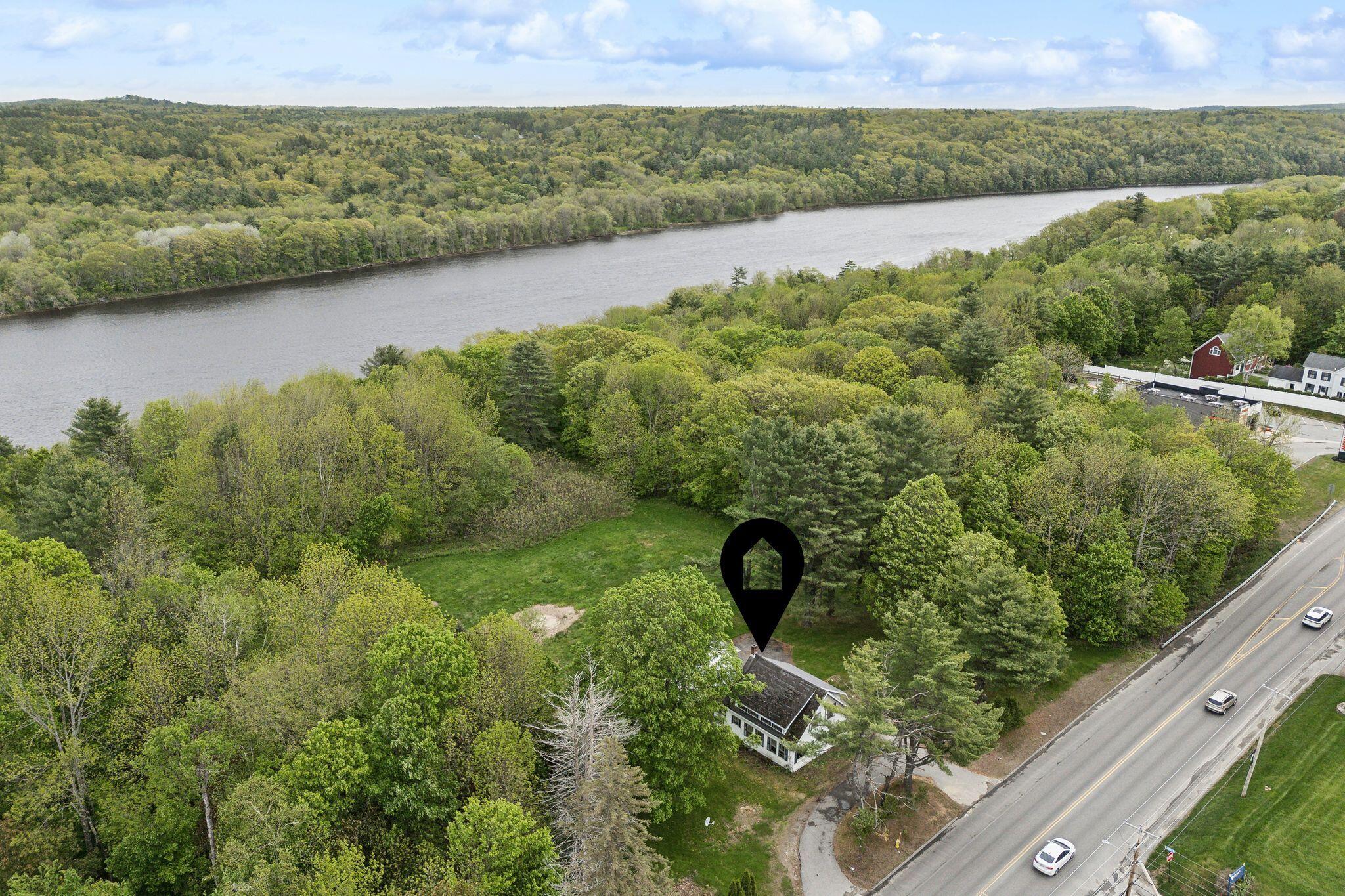 705 + 707 Maine Avenue Farmingdale ME 04344