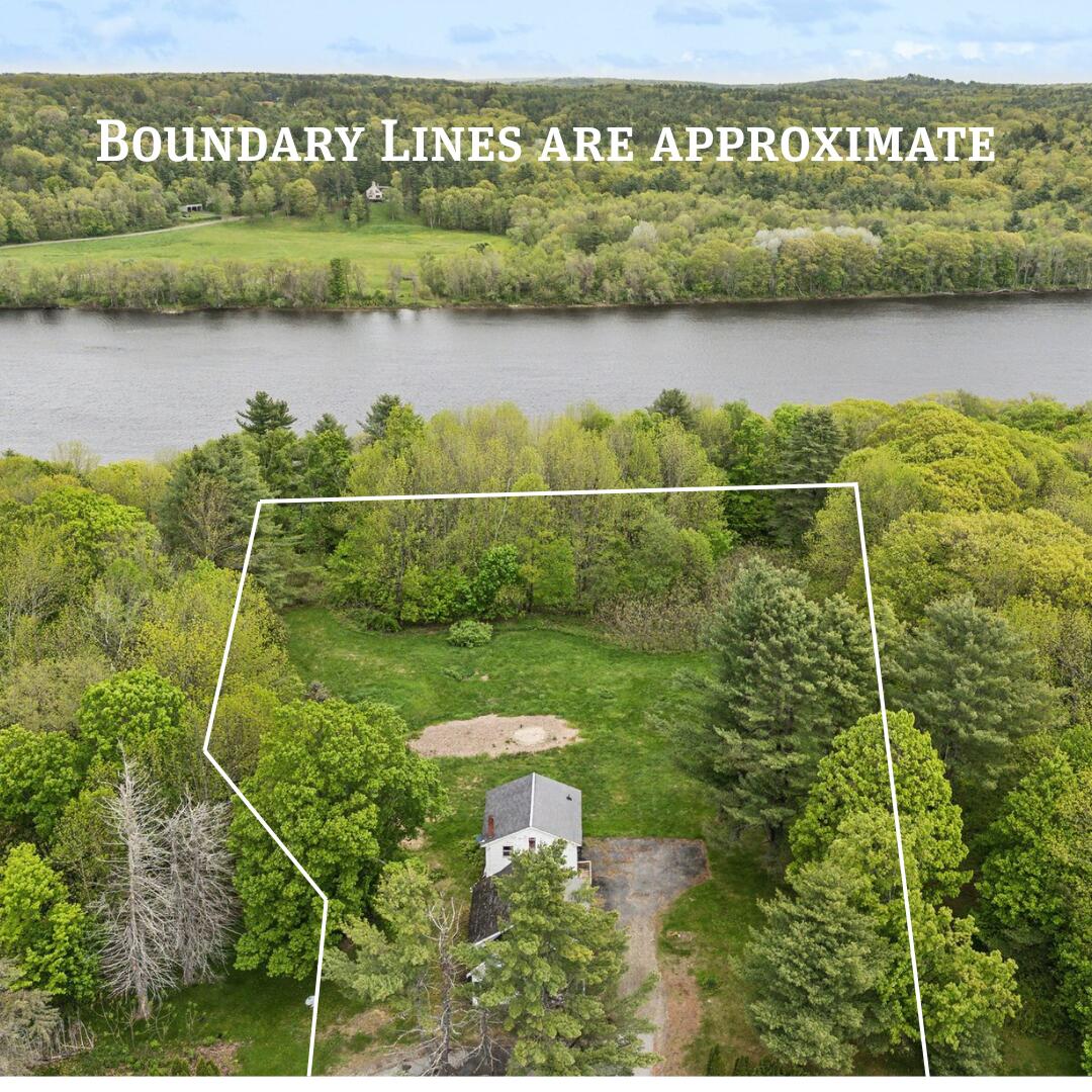 705 + 707 Maine Avenue Farmingdale ME 04344