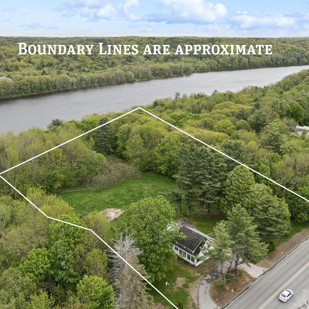 705 + 707 Maine Avenue Farmingdale ME 04344