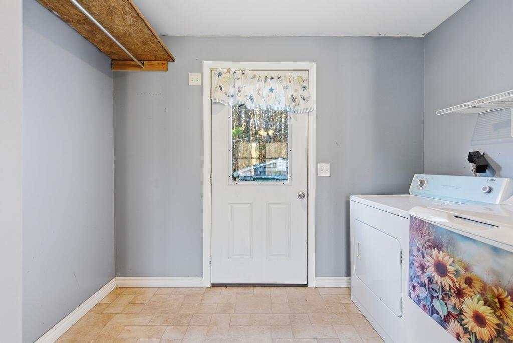 284 Log Cabin Road Arundel ME 04046