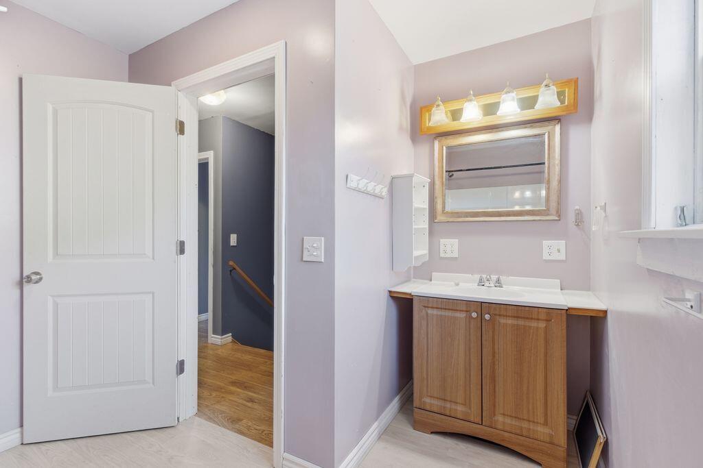 284 Log Cabin Road Arundel ME 04046