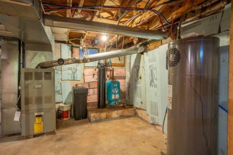 284 Log Cabin Road Arundel ME 04046