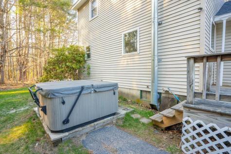 284 Log Cabin Road Arundel ME 04046