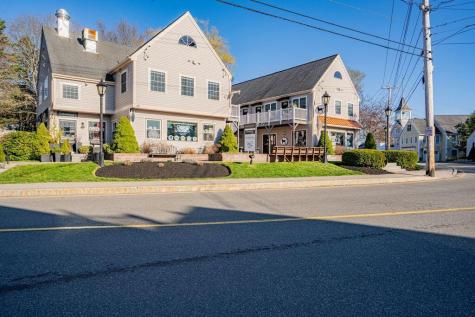 284 Log Cabin Road Arundel ME 04046