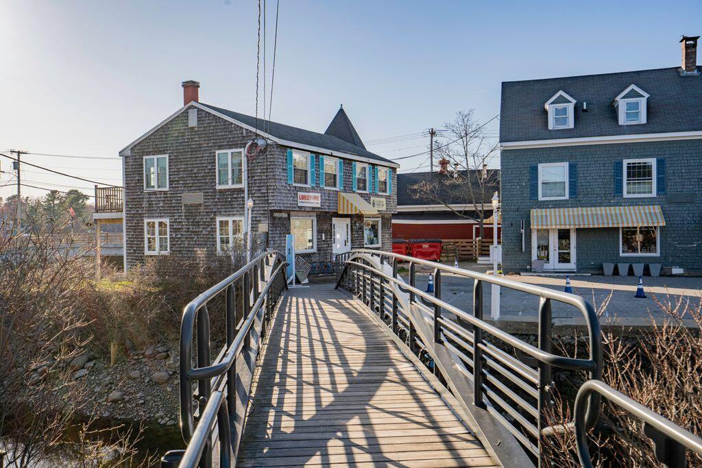 284 Log Cabin Road Arundel ME 04046
