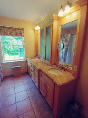 150 Hillside Drive Farmington ME 04938