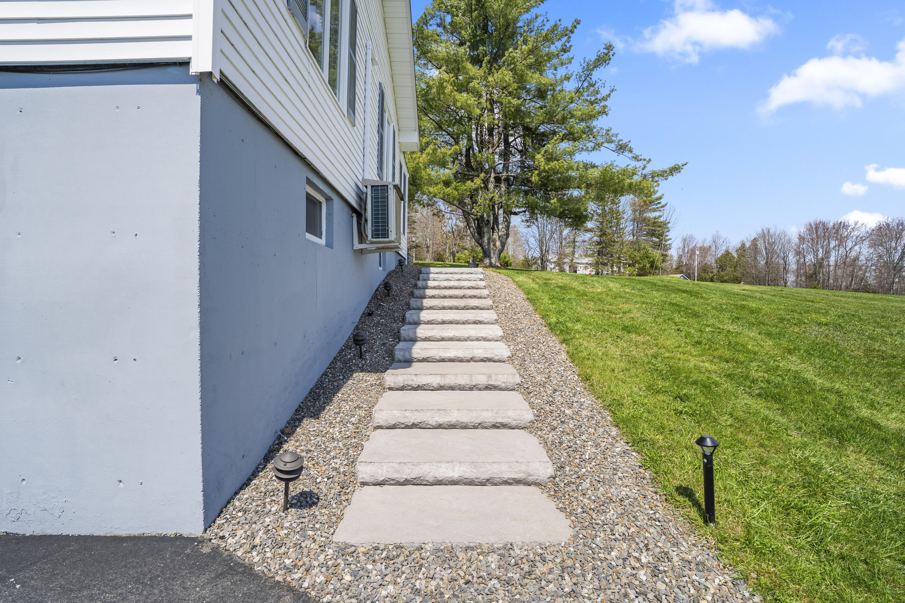 187 Ripley Road Dexter ME 04930