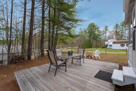 1 Gilleys Lane Raymond ME 04071