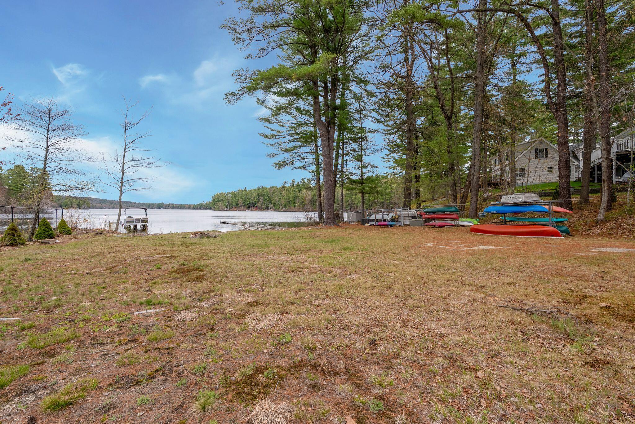 1 Gilleys Lane Raymond ME 04071
