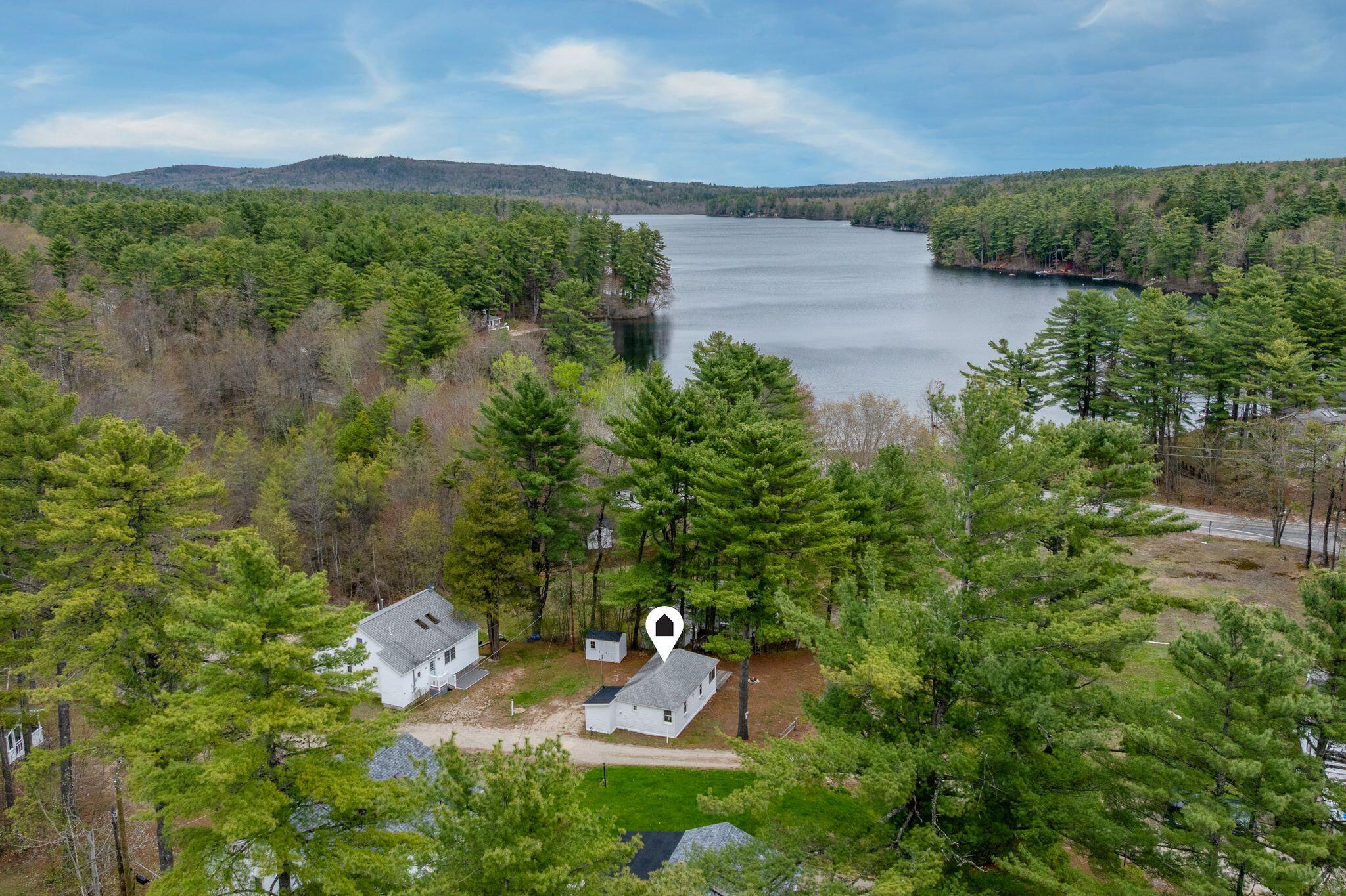 1 Gilleys Lane Raymond ME 04071
