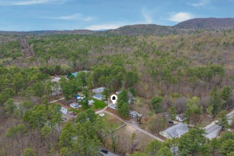 1 Gilleys Lane Raymond ME 04071