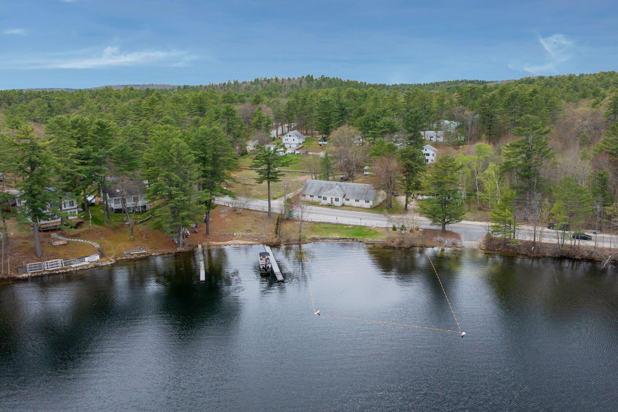 1 Gilleys Lane Raymond ME 04071
