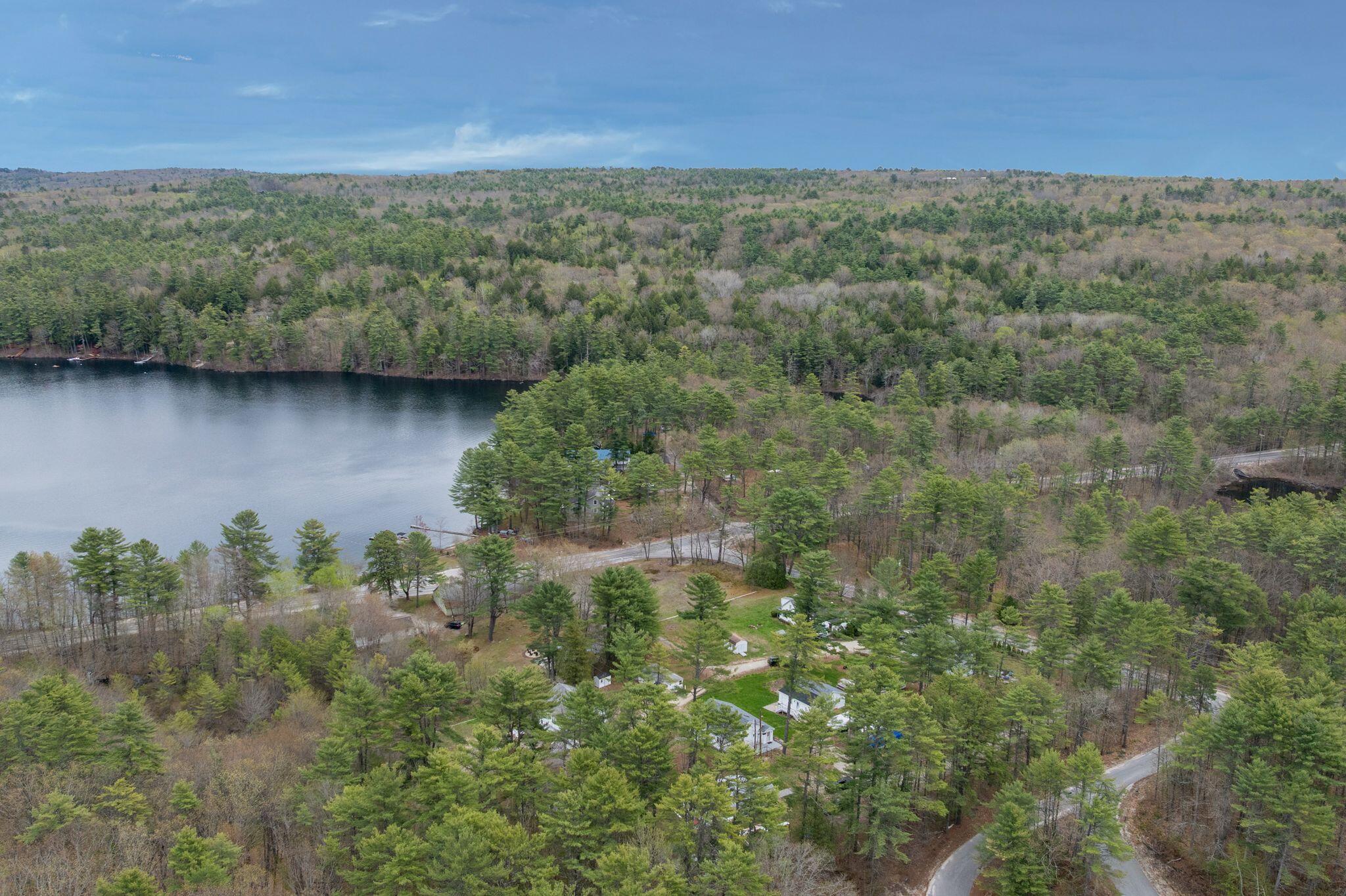 1 Gilleys Lane Raymond ME 04071