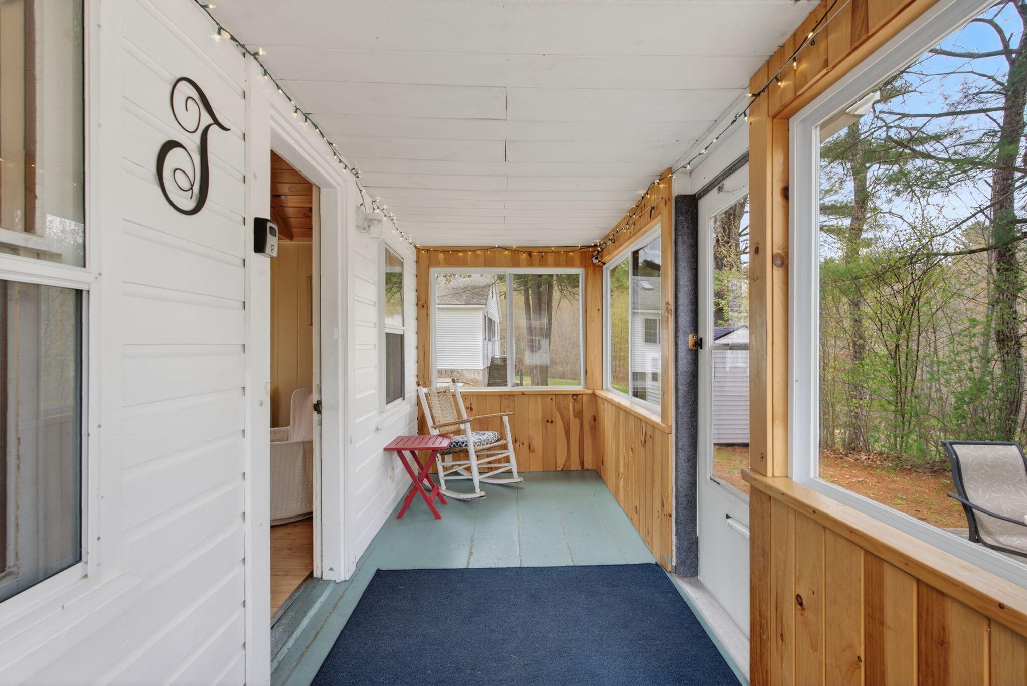 1 Gilleys Lane Raymond ME 04071