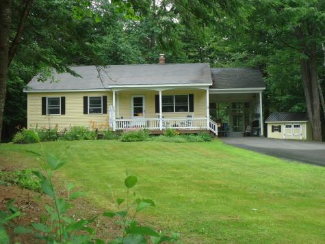 5 Country Lane Harrison ME 04040