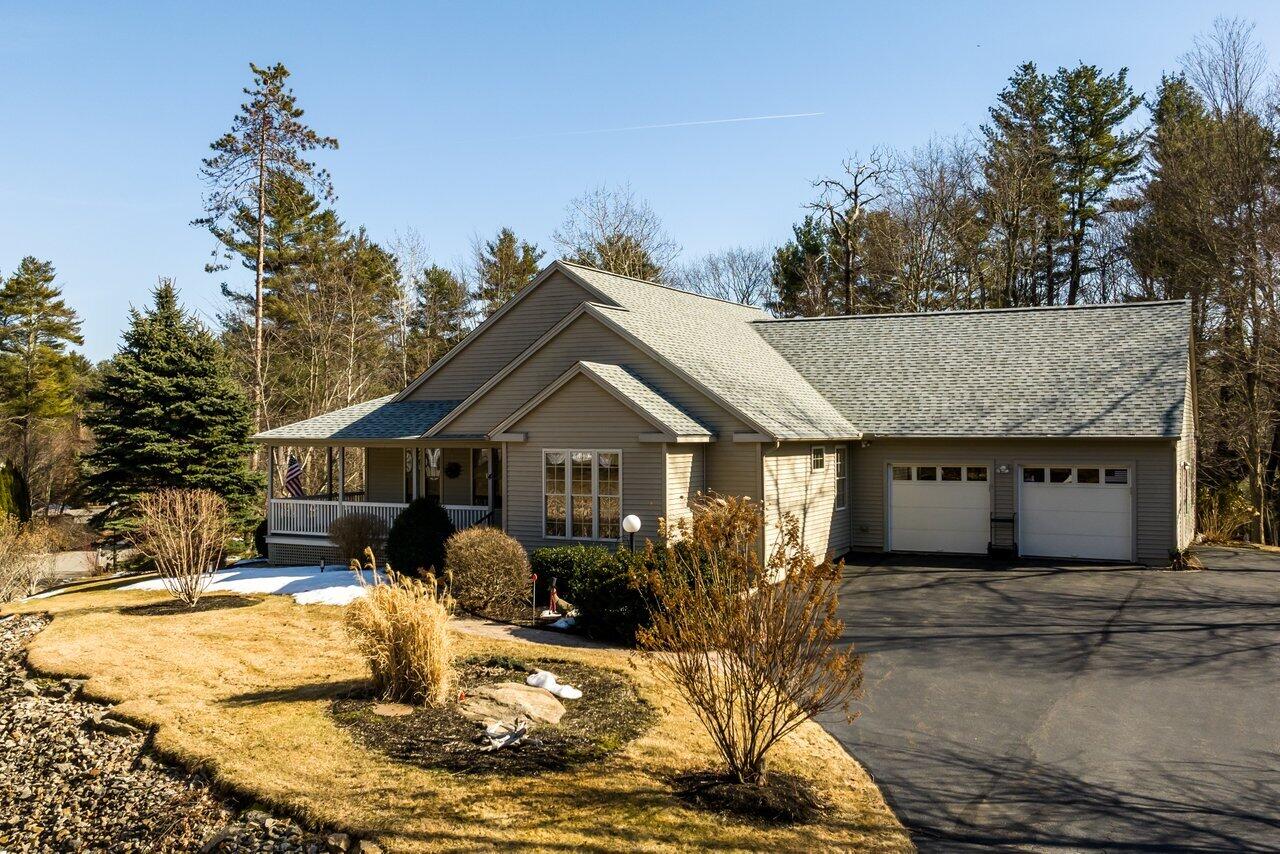 4 Squire Lane York ME 03909