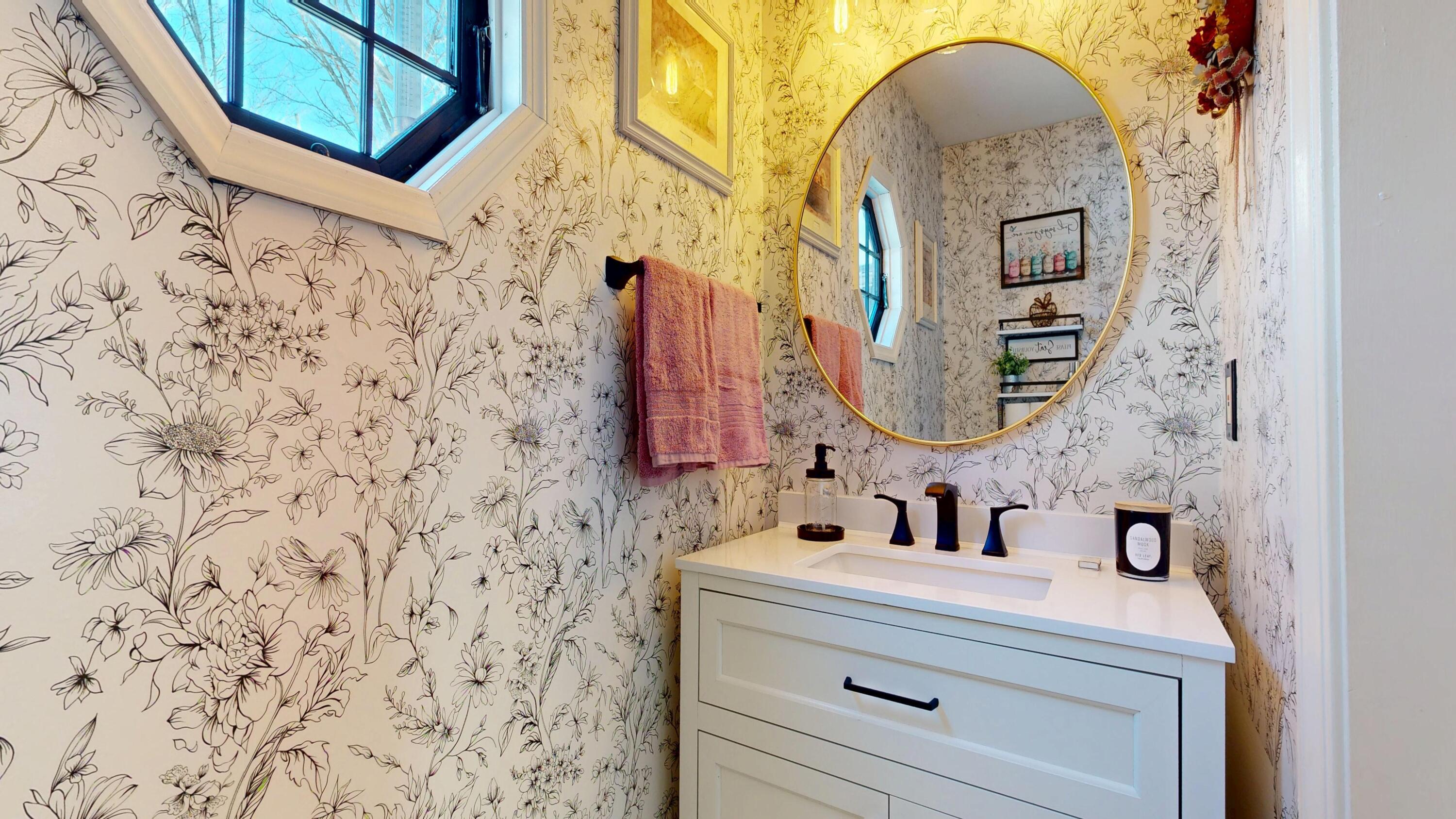 316 Pond Road Wayne ME 04284