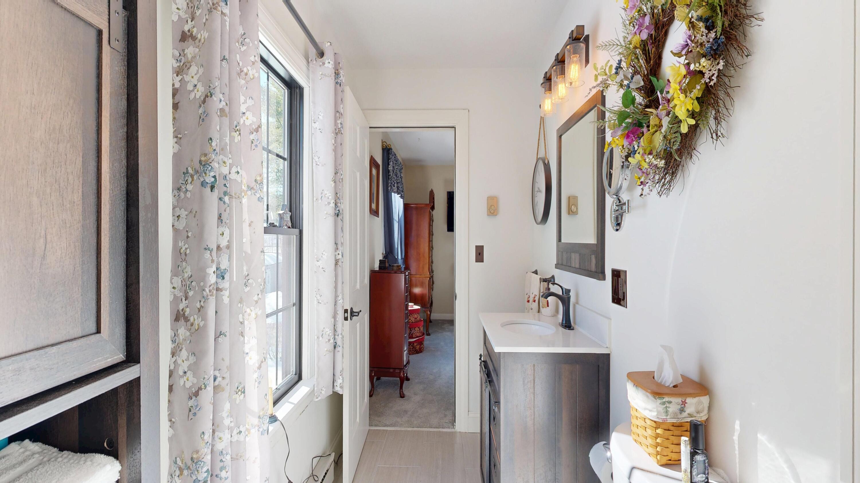 316 Pond Road Wayne ME 04284