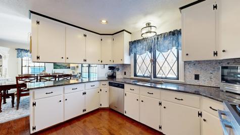 316 Pond Road Wayne ME 04284