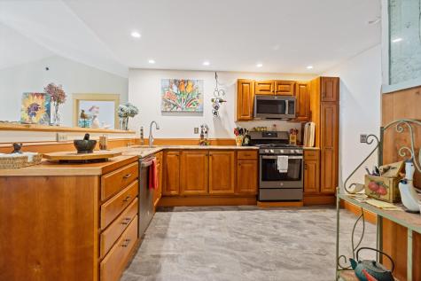 121 Wentworth Cove West Gardiner ME 04345