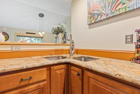 121 Wentworth Cove West Gardiner ME 04345