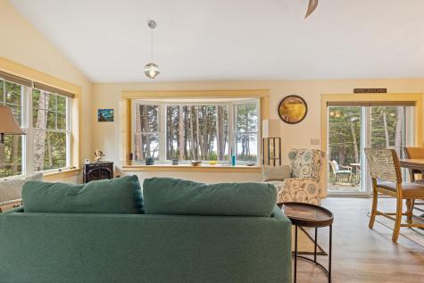 121 Wentworth Cove West Gardiner ME 04345