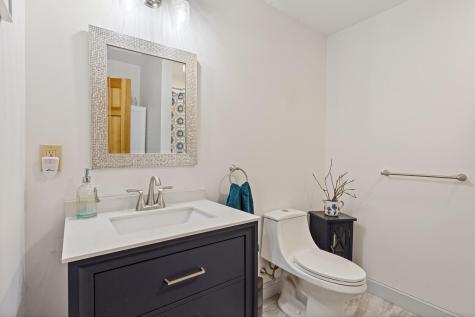 121 Wentworth Cove West Gardiner ME 04345